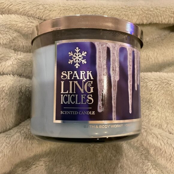 Bath & Body Works Scented Candle ~ 3 Wick ~ NEW ~ Sparkling Icicles - Picture 1 of 3